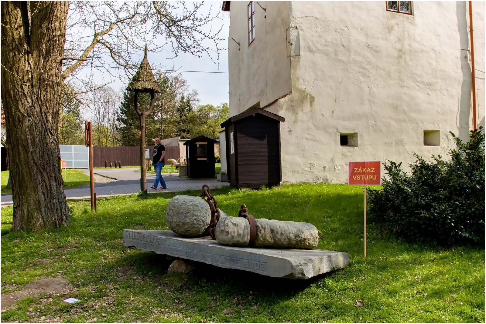 Neubližujte kamenům